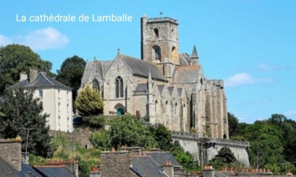 Perle Rare, Appartement Paisible Et Cosy Lamballe Esterno foto